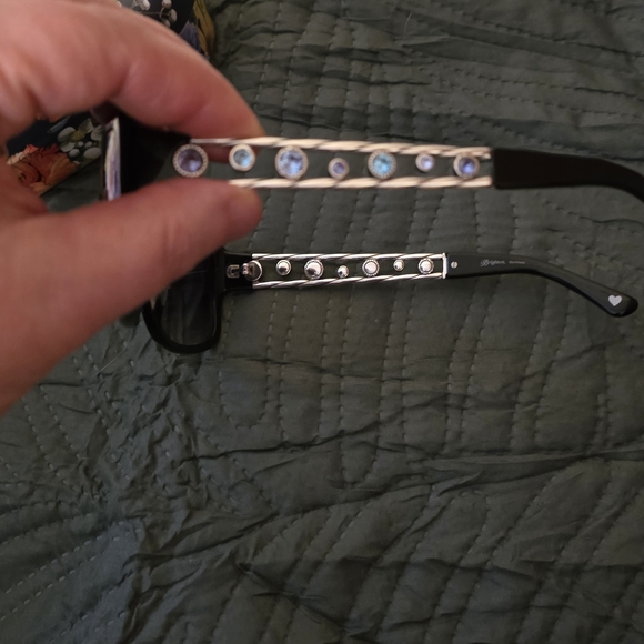 Brighton Halo Sunglasses - Picture 11 of 16